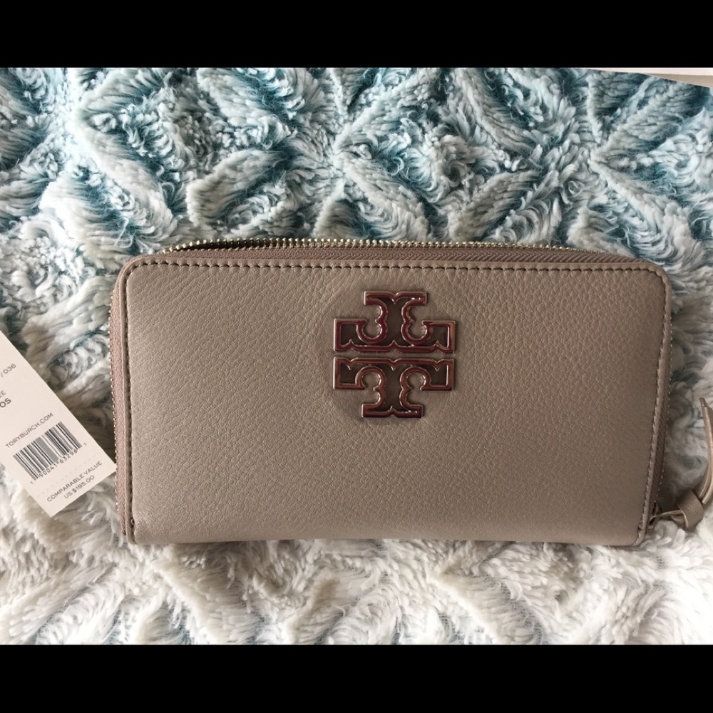 Tory Burch Britten Wallet NWT French gray beige
